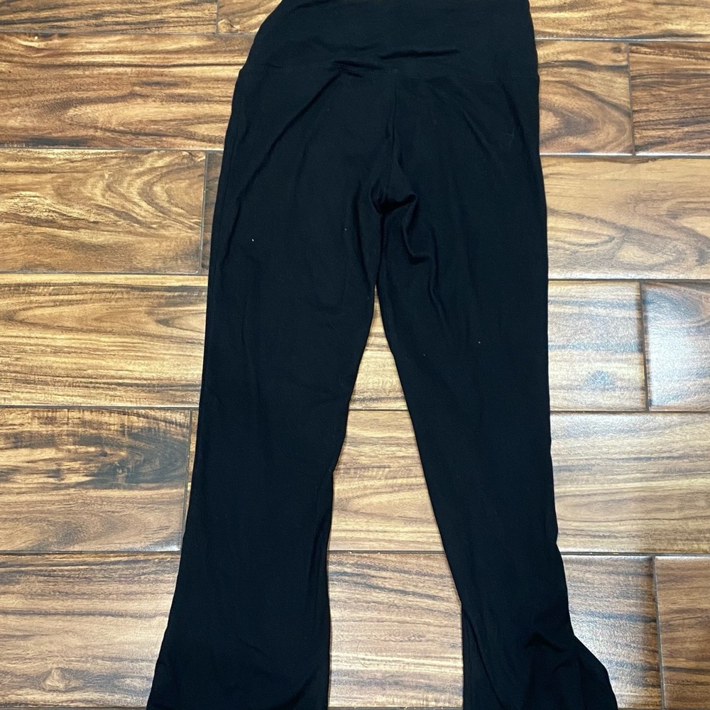 Bell bottom leggings